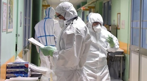 Covid, 58 positivi, aumentano gli ospedalizzati: campagna vaccinale all'85%