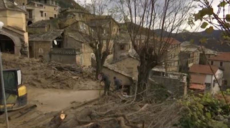 Maltempo: smottamento a San Giorgio di Bavari, strada chiusa