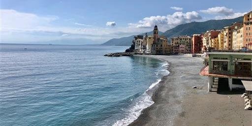 Meteo Liguria, sole a ponente e nubi a levante