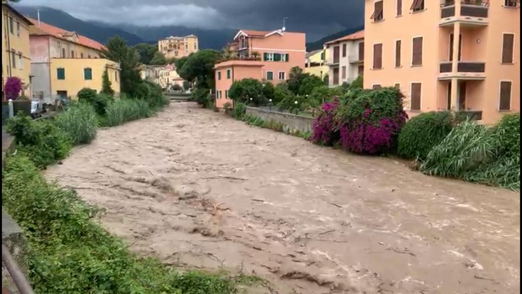 Taggia, anziano cade nel greto del fiume Argentina