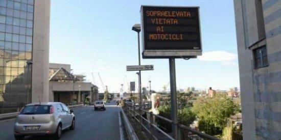Vento di burrasca, a Genova chiusi parchi e cimiteri: Sopraelevata vietata alle moto