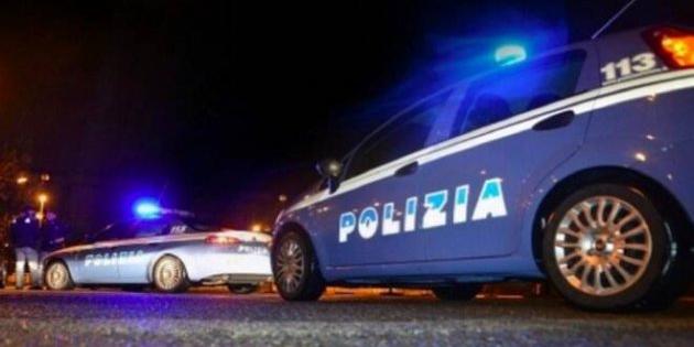 Genova: volevano entrare in un locale già pieno, feriscono vigilantes, arrestati due ventenni albanesi